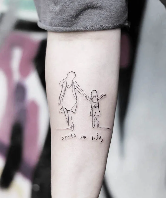 Hold my hands mom tattoo by @inbal_tattoo